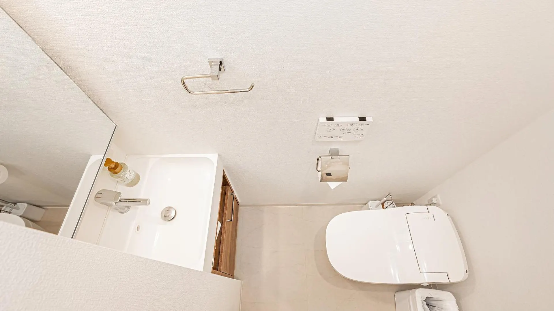 67 Apt Kinshicho Tokyo Aparthotel